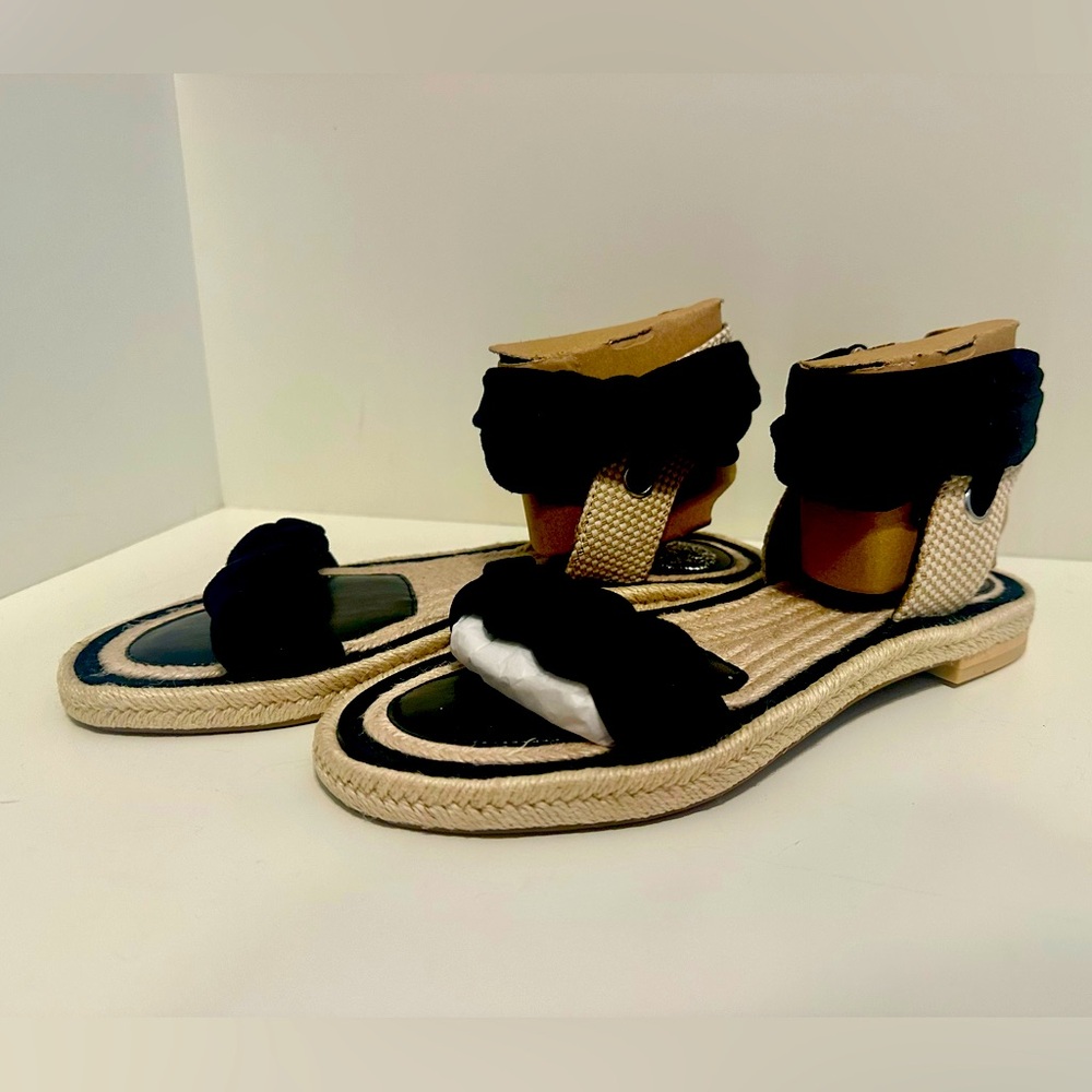 NIB, VINCE CAMUTO, 8, ankle tie, black ankle tie